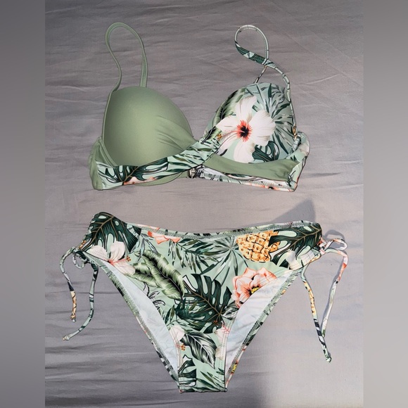 Floral Bikini Set - Picture 1 of 5